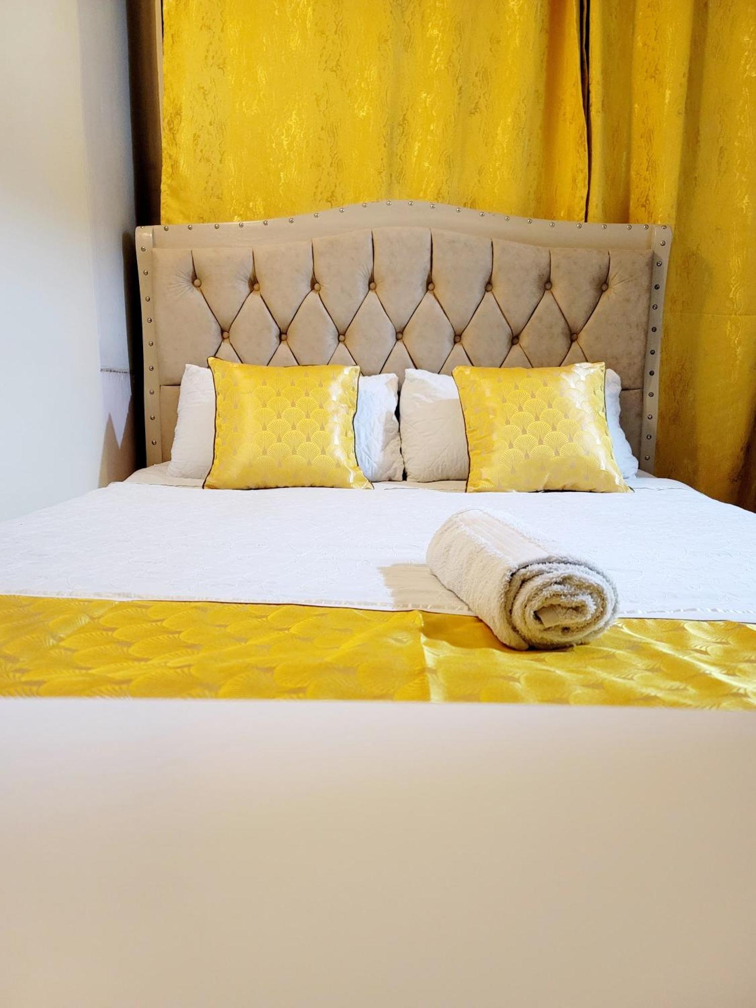 Sunrise Blue Moon B&B Ναϊρόμπι Εξωτερικό φωτογραφία