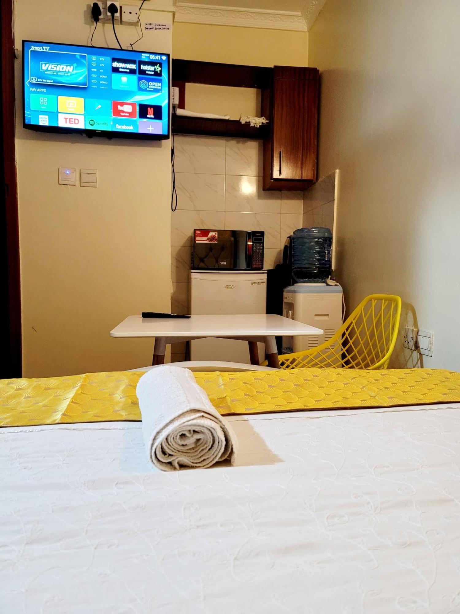 Sunrise Blue Moon B&B Ναϊρόμπι Εξωτερικό φωτογραφία