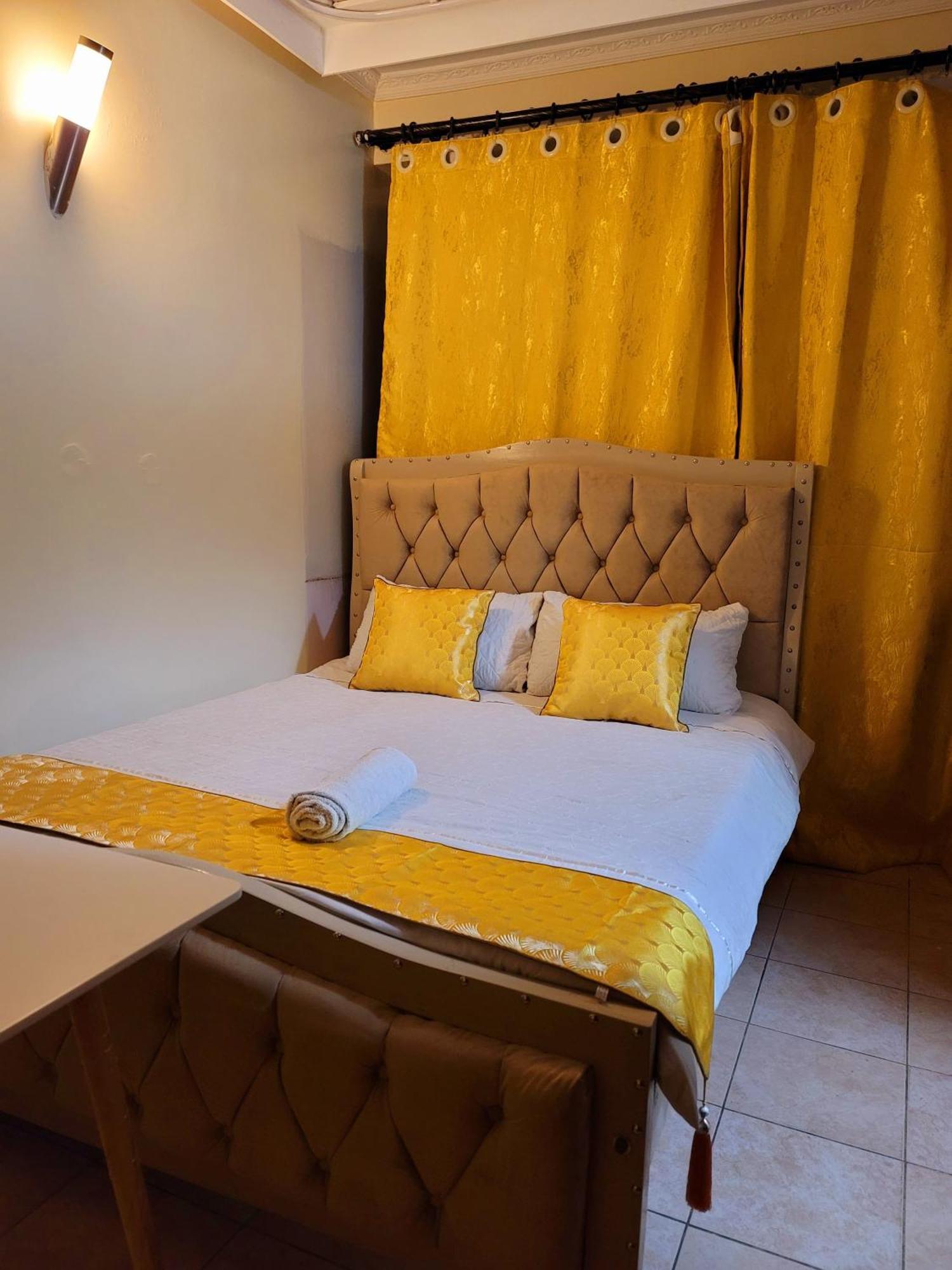 Sunrise Blue Moon B&B Ναϊρόμπι Εξωτερικό φωτογραφία
