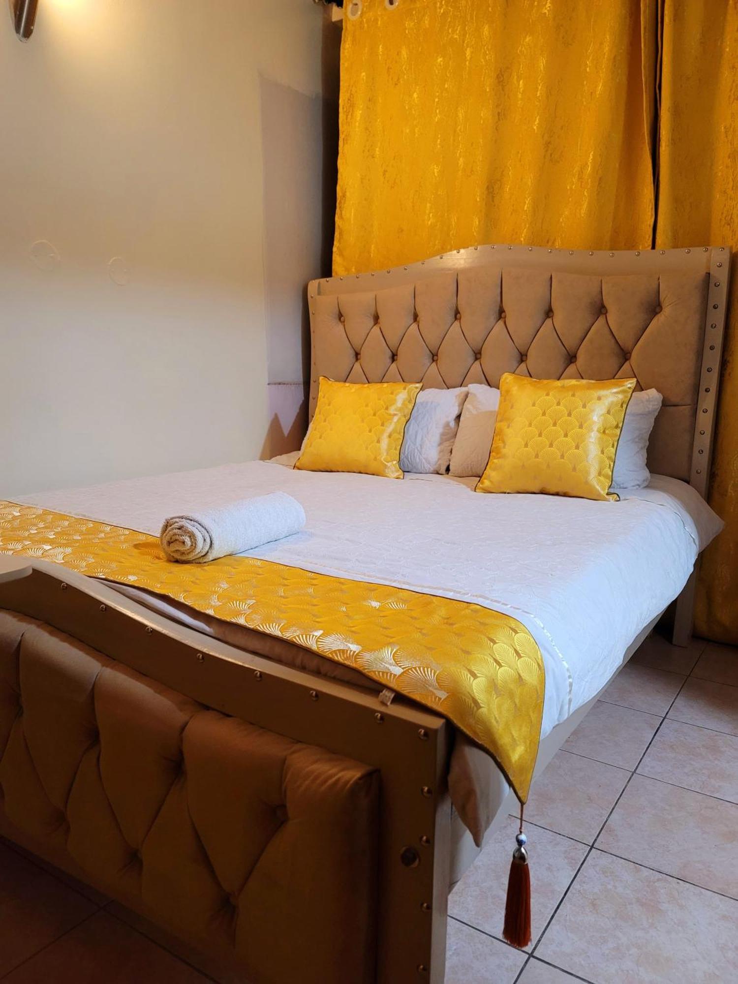Sunrise Blue Moon B&B Ναϊρόμπι Εξωτερικό φωτογραφία