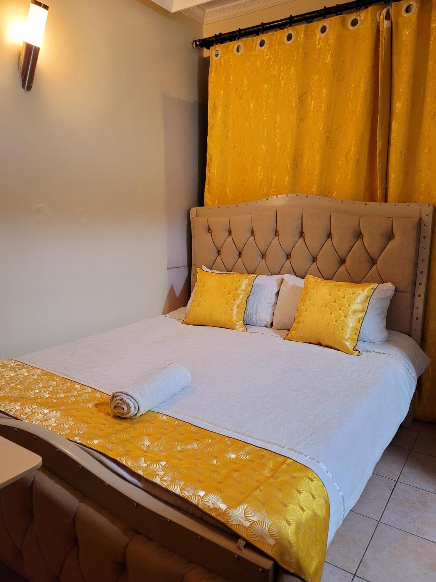 Sunrise Blue Moon B&B Ναϊρόμπι Εξωτερικό φωτογραφία