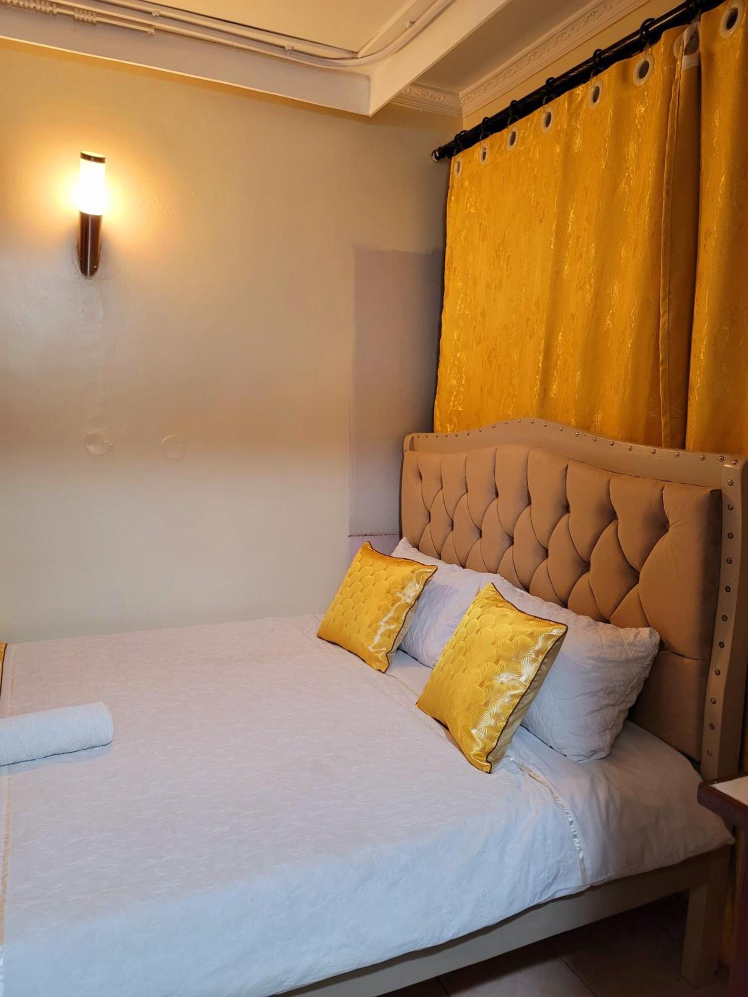 Sunrise Blue Moon B&B Ναϊρόμπι Εξωτερικό φωτογραφία