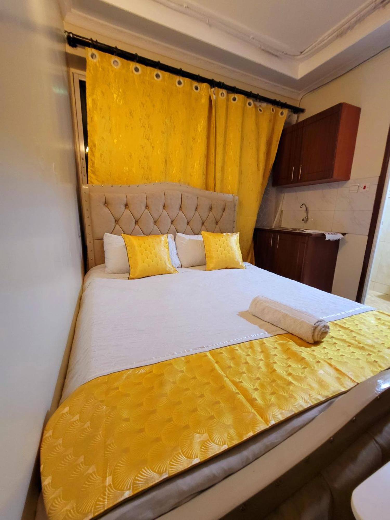 Sunrise Blue Moon B&B Ναϊρόμπι Εξωτερικό φωτογραφία